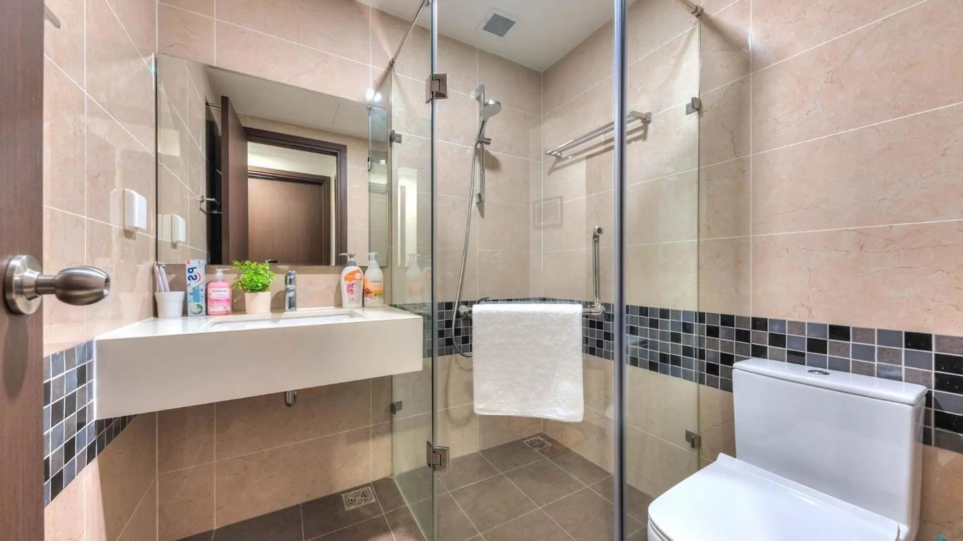 Kim'S Home - Rivergate #2Br#Free Pool & Netflix Thành Pho Ho Chí Minh